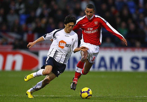 並進一步讓 並進一步讓